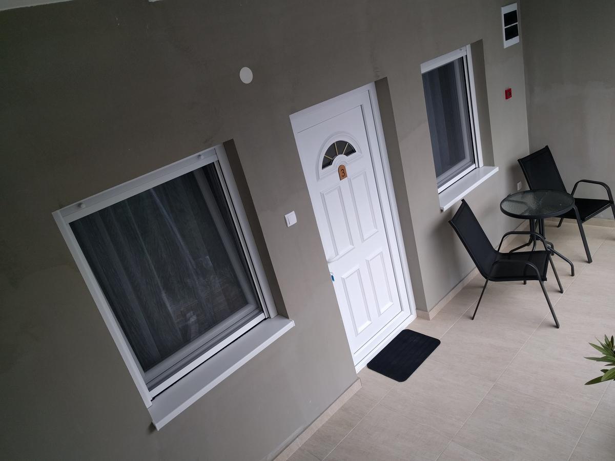 Simica Cose Appartement Vrdnik Buitenkant foto