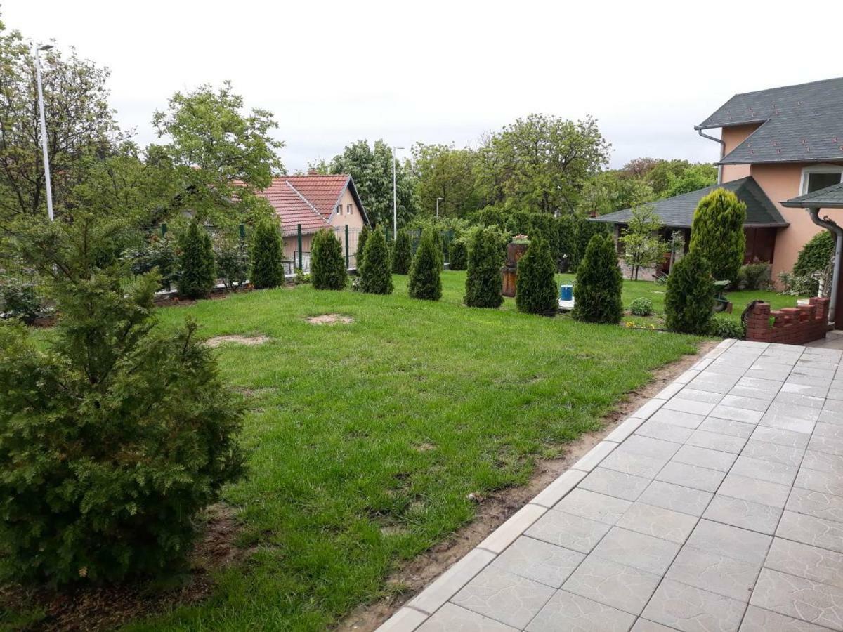 Simica Cose Appartement Vrdnik Buitenkant foto